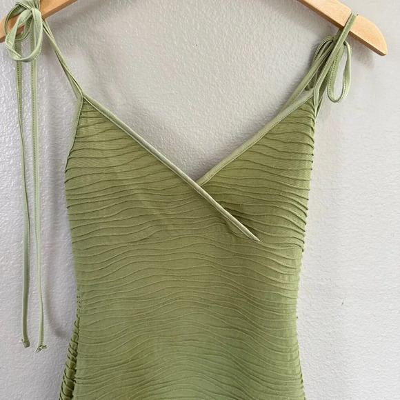 Shein Green Dress - Picture 3 of 9